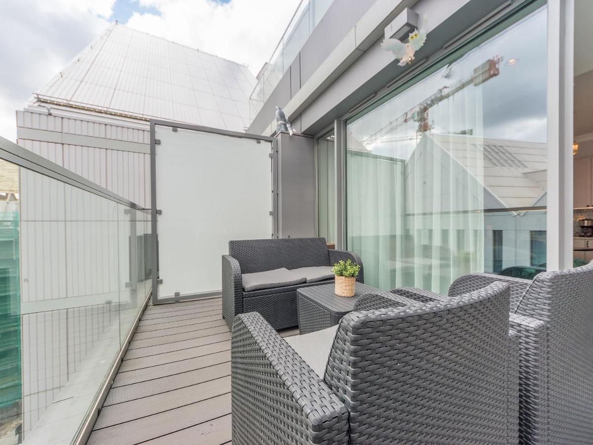 Flatbook - City Center Apartments Granaria With Parking Gdańsk Exteriör bild